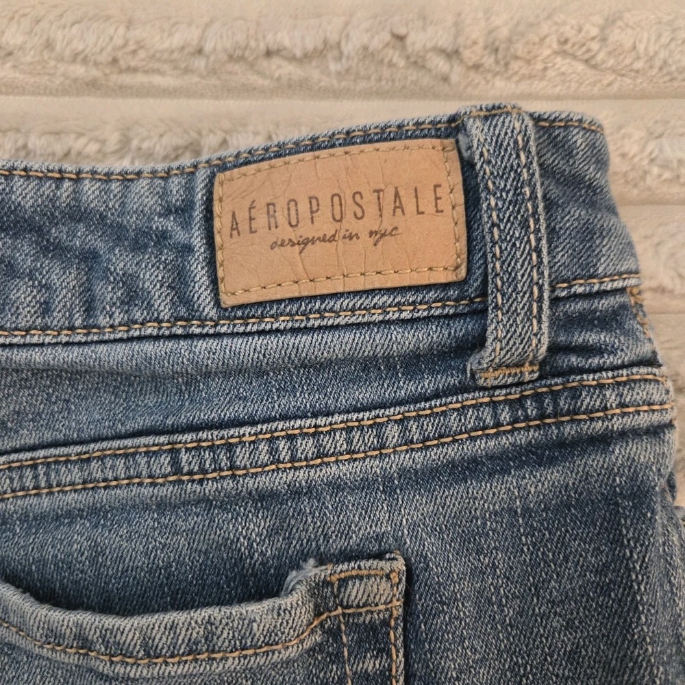 Aeropostale Denim Shorts Size 4 Blue Jean Distressed Ripped Cuffed Low Rise y2k - Picture 4 of 10